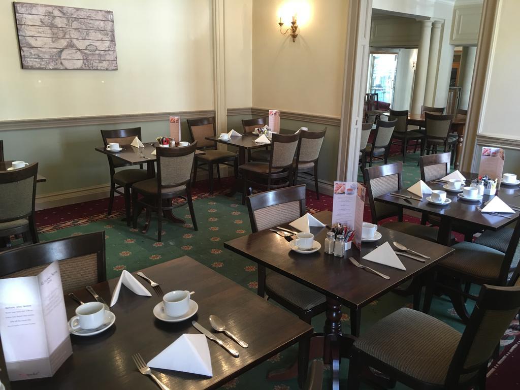 The Rutland Arms Hotel Newmarket  Kültér fotó