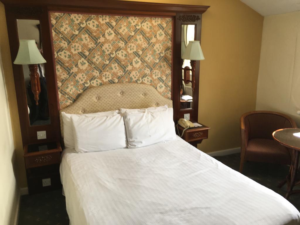 The Rutland Arms Hotel Newmarket  Kültér fotó