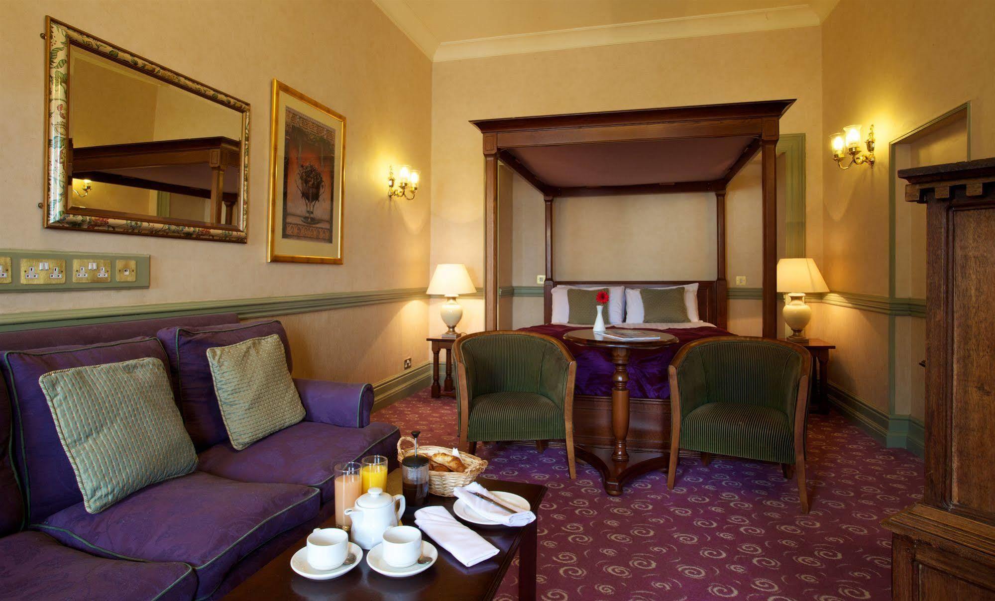 The Rutland Arms Hotel Newmarket  Kültér fotó