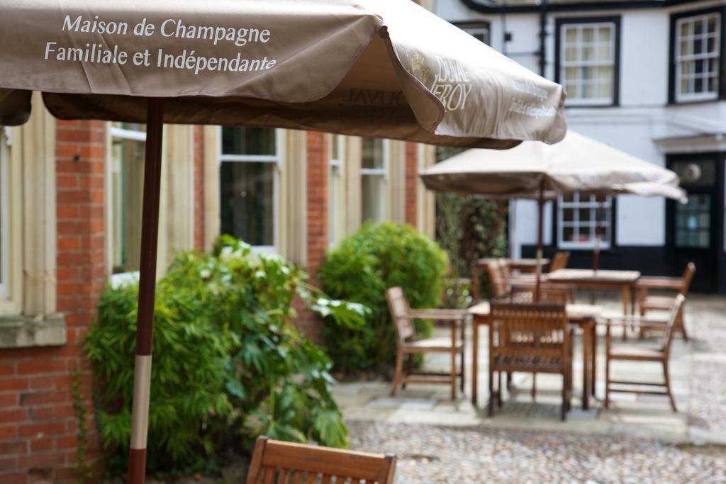 The Rutland Arms Hotel Newmarket  Kültér fotó